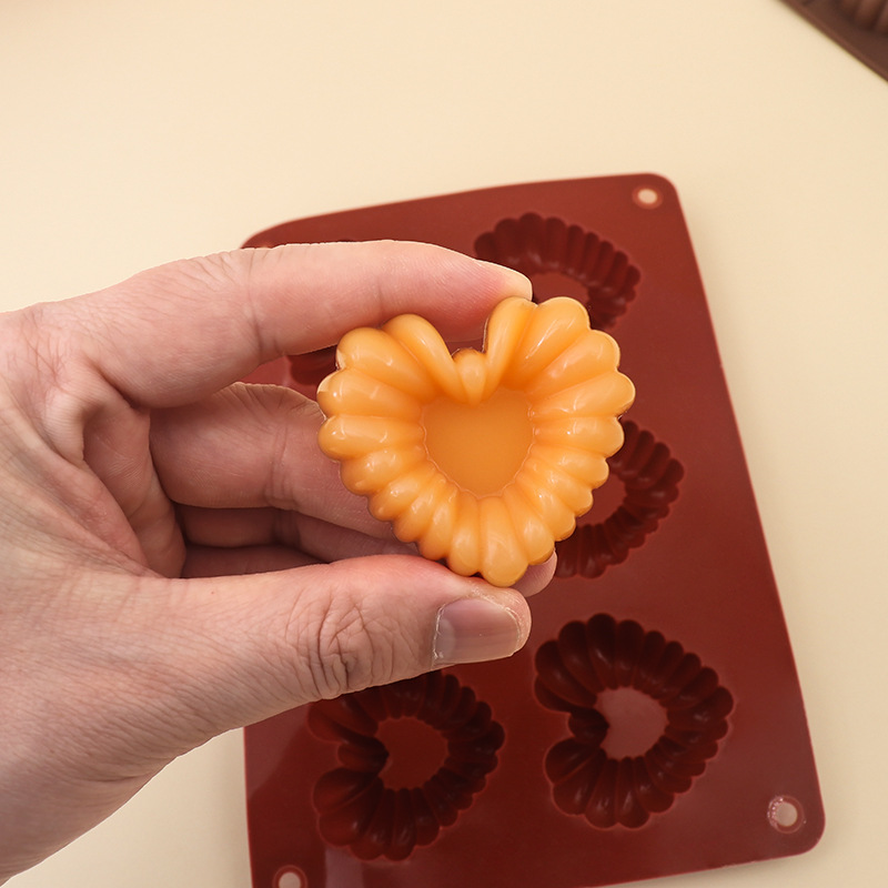 Kitchen Baking Molds - قوالب شوكولاتة من السيليكون على شكل