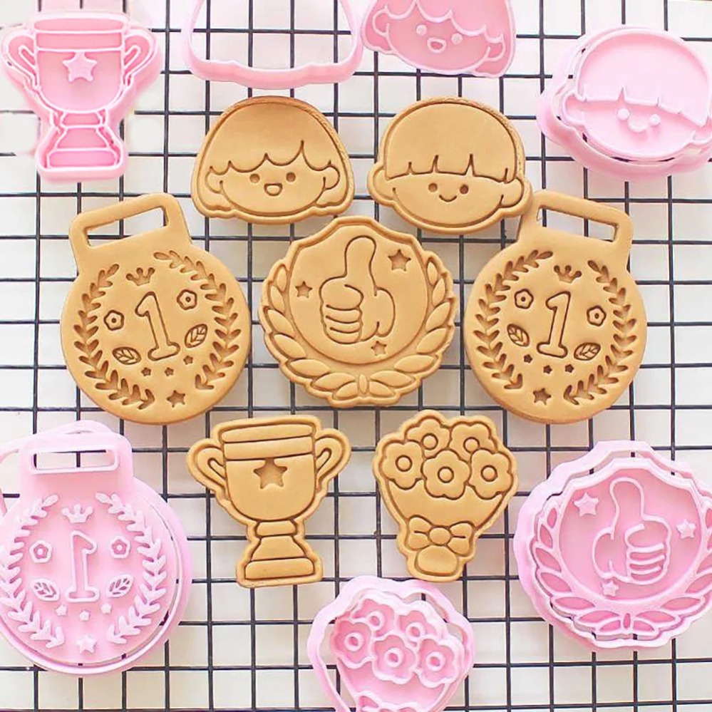 قوالب بسكويت على شكل ميداليات  - مراجعة Kitchen Baking Supplies وسعره